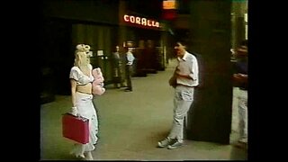 Ilona Staller Cicciolina - Musculare Rosso (videoclip)