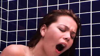 Ve Vaně, chtěla Péro v Zadku!!!